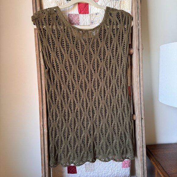 Reitmans Crewneck Crochet Tank Top - Picture 5 of 8